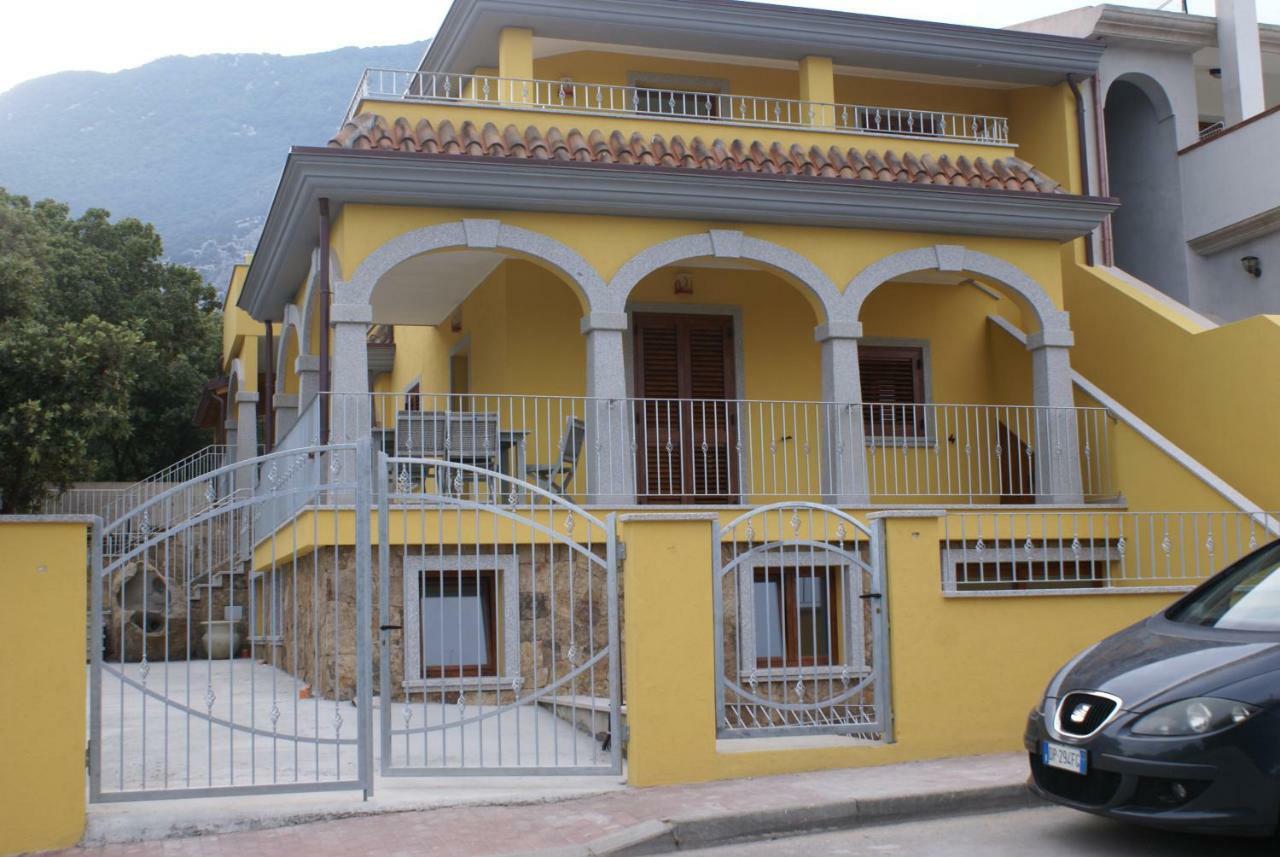 Casa Mariolu 2 Apartment Cala Gonone Bagian luar foto